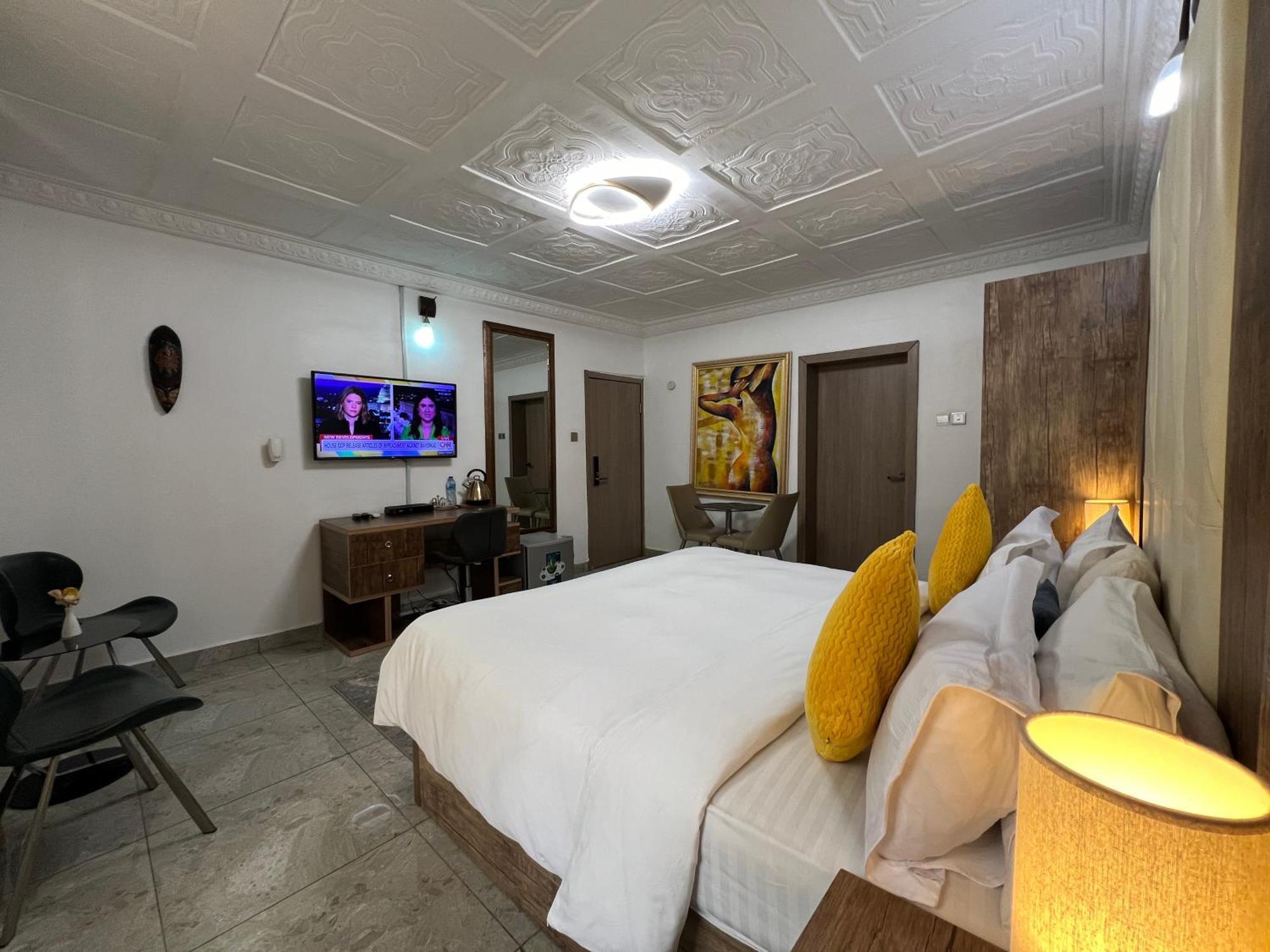 Urban Rootz Hotel อาบูจา ภายนอก รูปภาพ