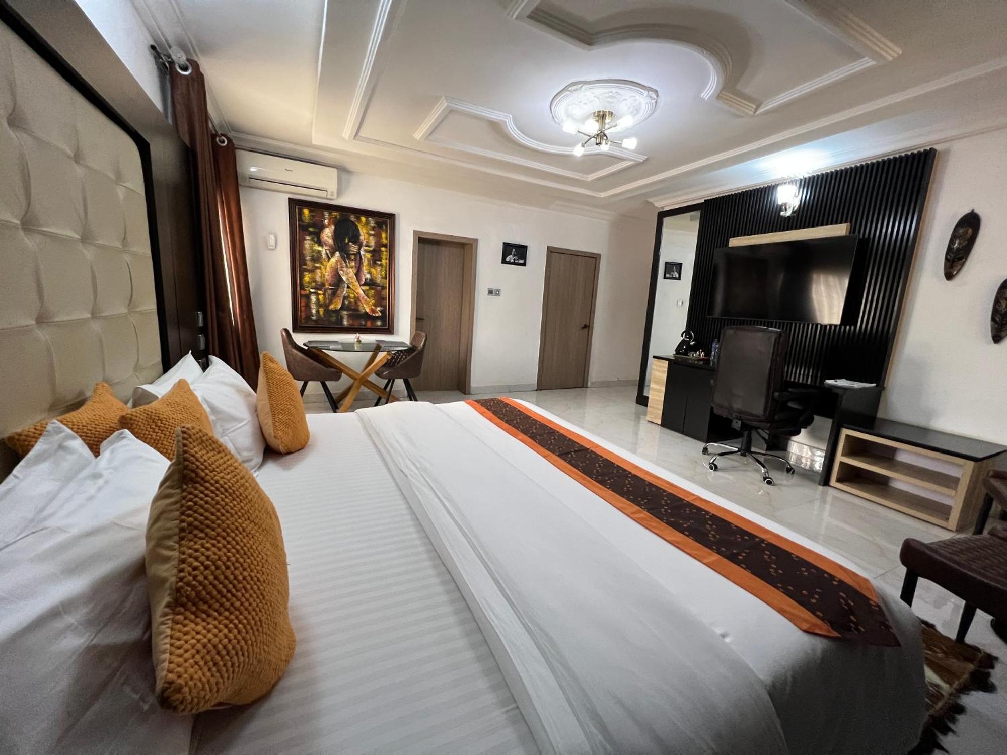Urban Rootz Hotel อาบูจา ภายนอก รูปภาพ