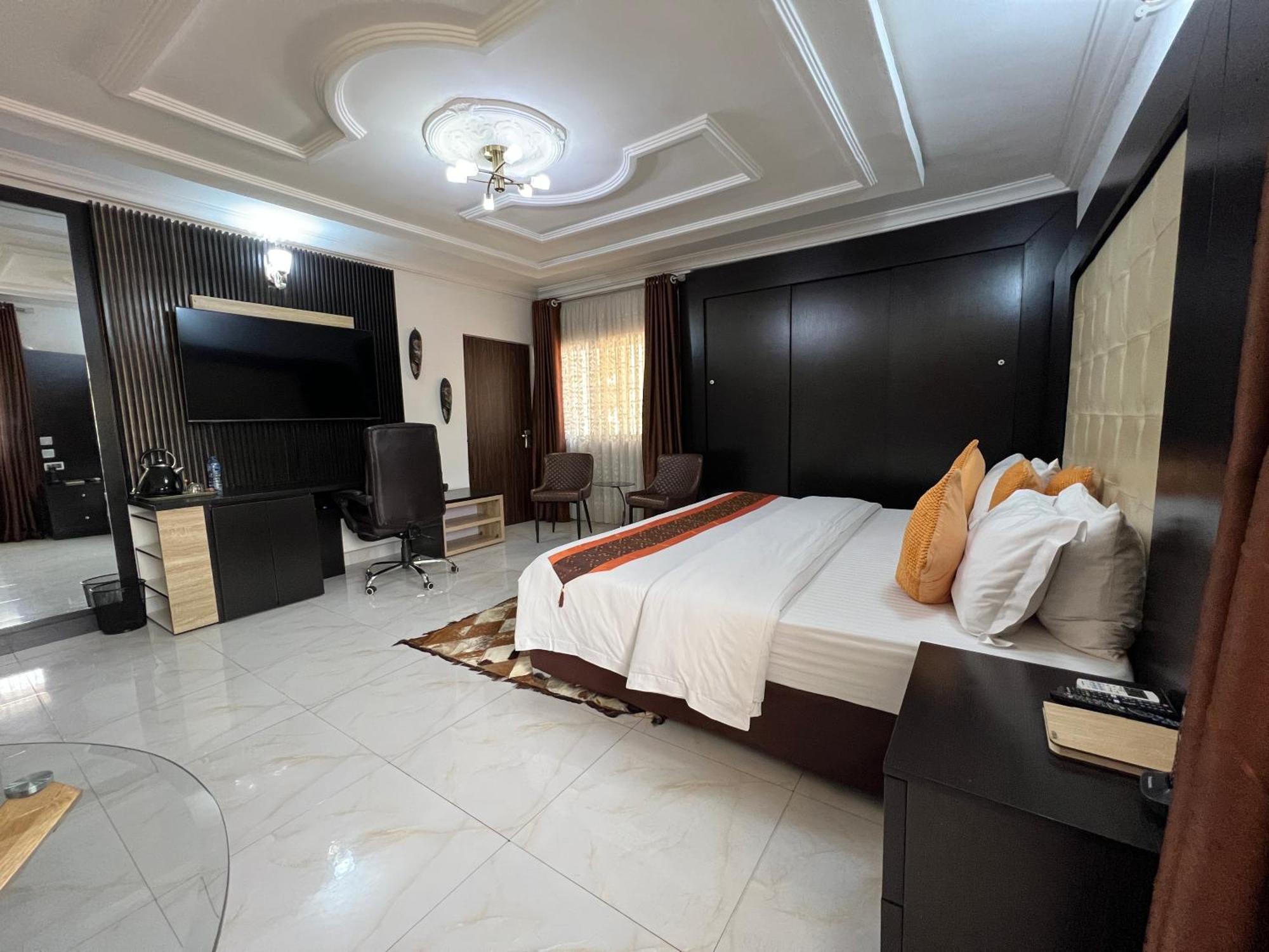Urban Rootz Hotel อาบูจา ภายนอก รูปภาพ