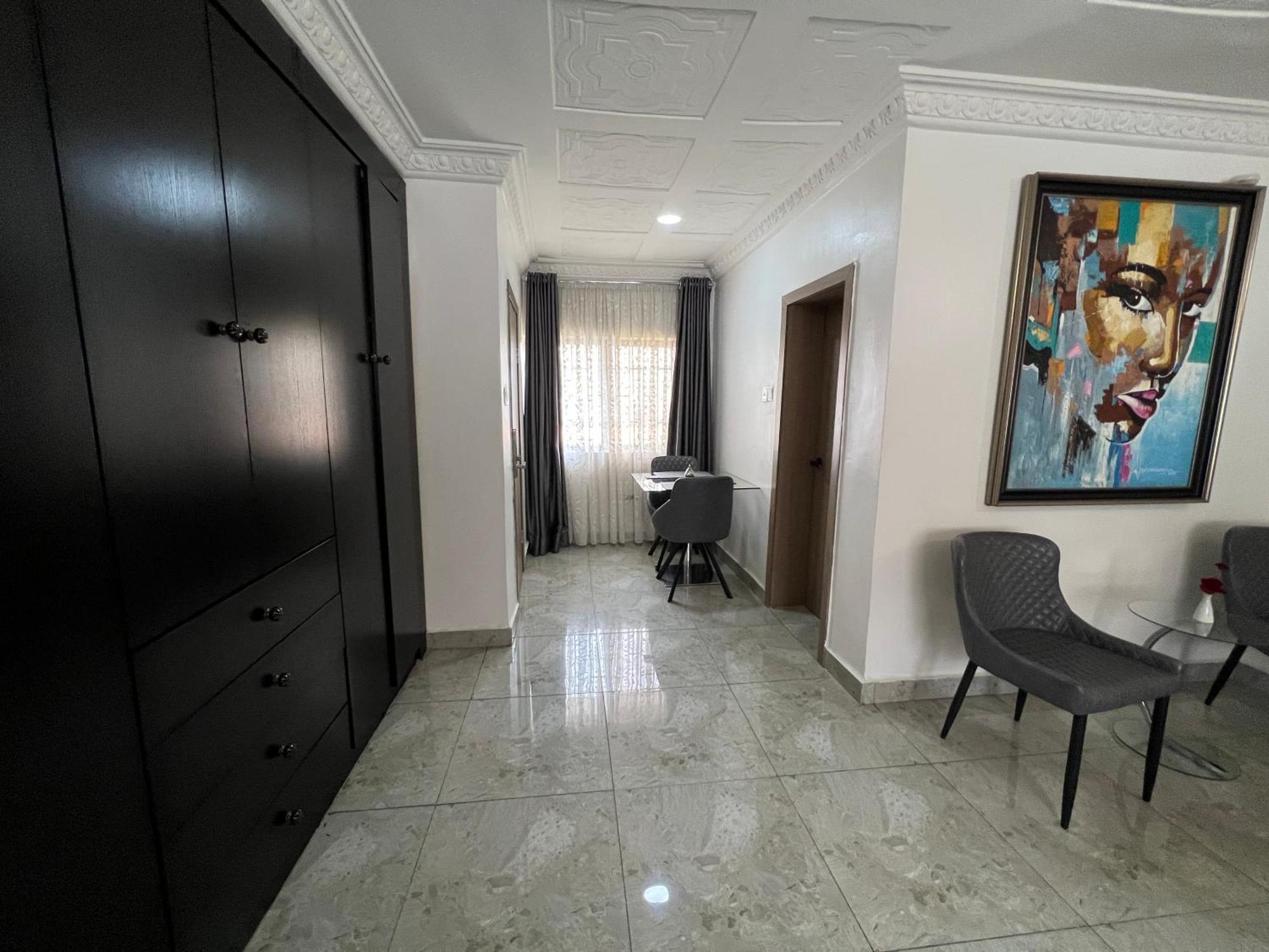 Urban Rootz Hotel อาบูจา ภายนอก รูปภาพ
