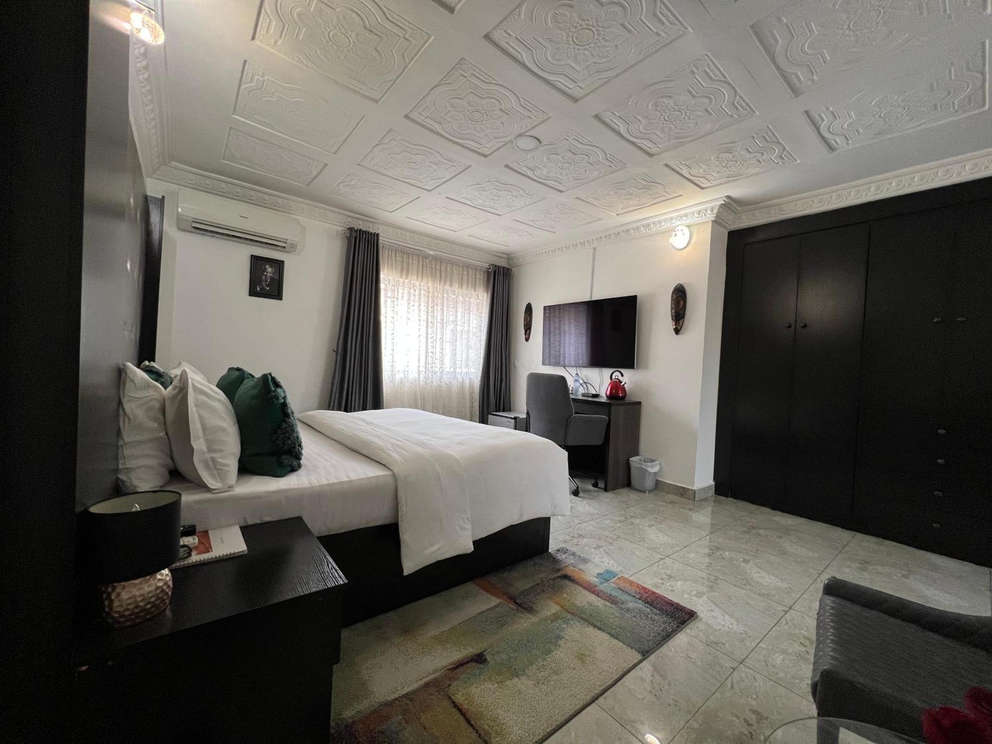 Urban Rootz Hotel อาบูจา ภายนอก รูปภาพ